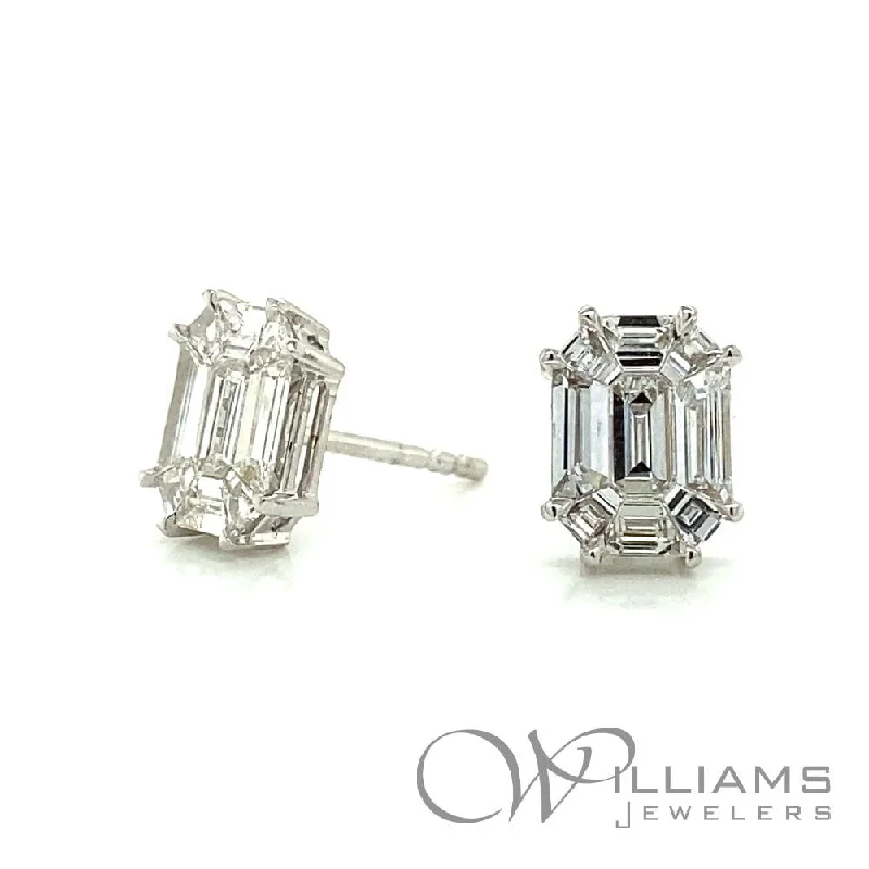 Williams Signature 18 Karat Diamond Earrings