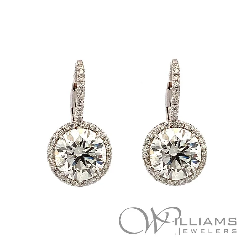 Williams Signature 18 Karat Diamond Earrings