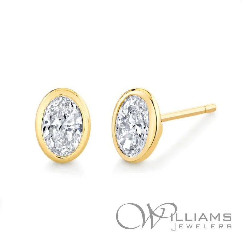 Williams Signature 18 Karat Diamond Earrings