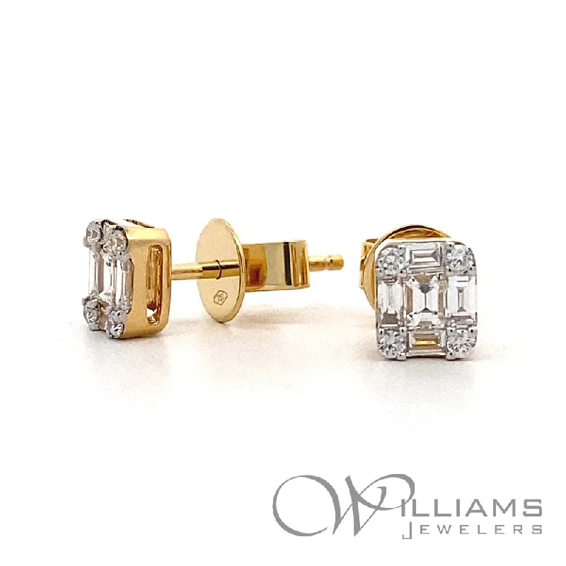 Williams Signature 18 Karat Diamond Earrings