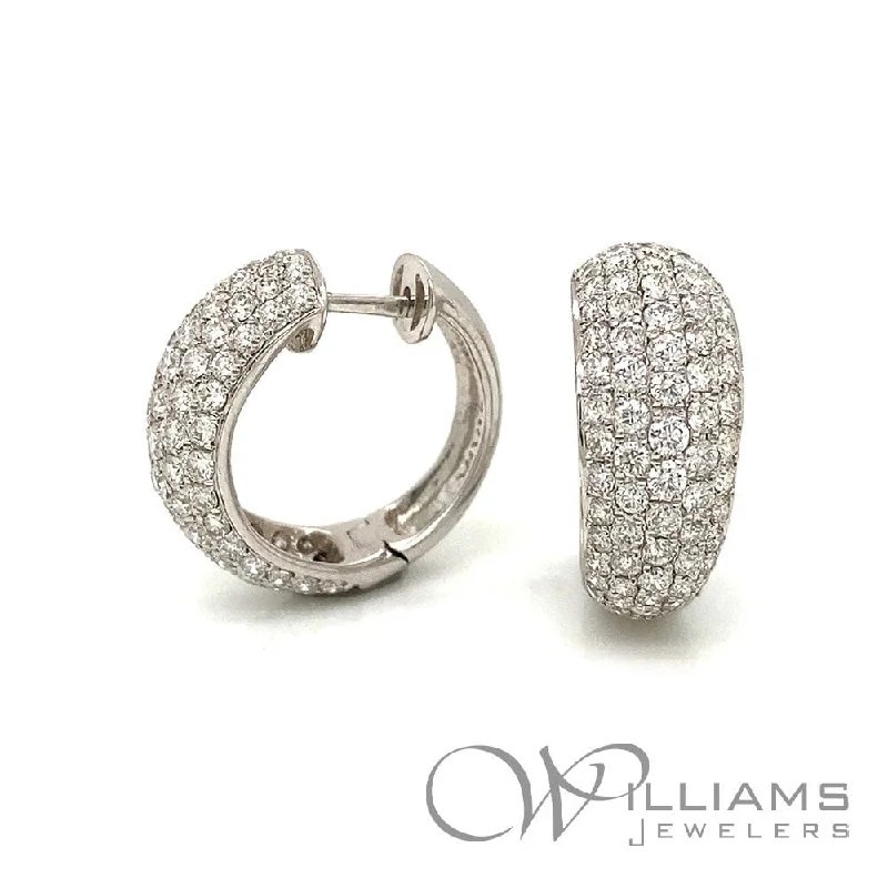 Williams Signature 18 Karat Diamond Earrings