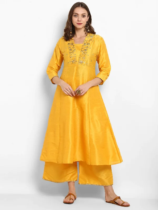 Wahe-NOOR Women's Yellow Embroidered Kurta With Palazzos4