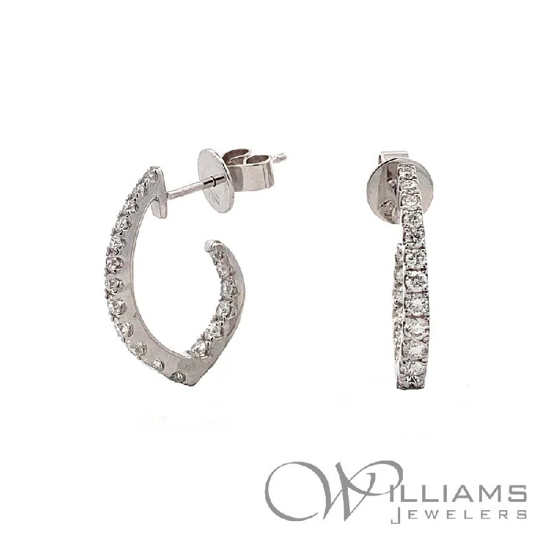 Williams Signature 18 Karat Diamond Earrings