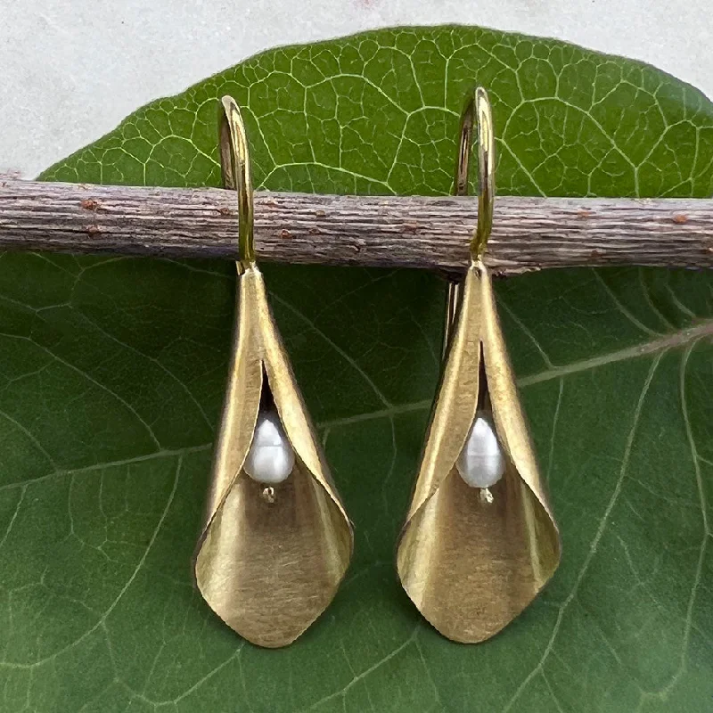 Sacred Lily Earrings - Brass, Indonesia