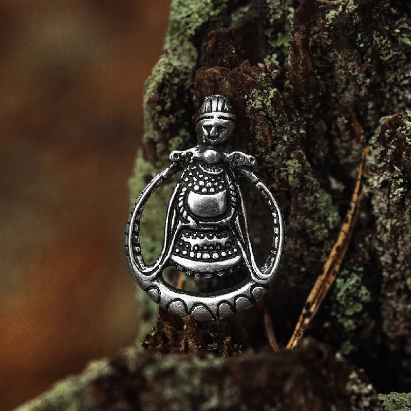 Freyja Amulet, Silver