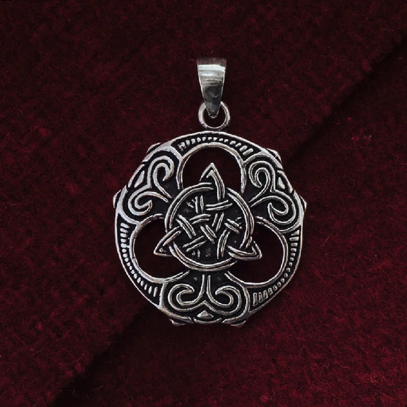 Triquetra Amulet, Silver